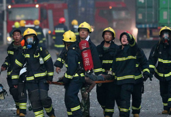 天津“8·12”大爆炸救援现场